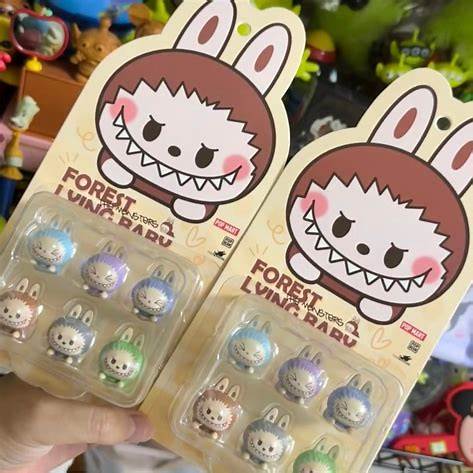 Pop Mart • POP BEAN THE MONSTERS Lying Baby セット (POP LAND Limited Edition)